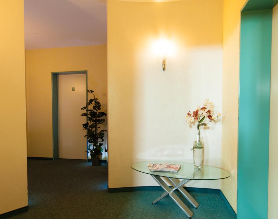 Garni-Hotel An Der Weide Berlim Exterior foto